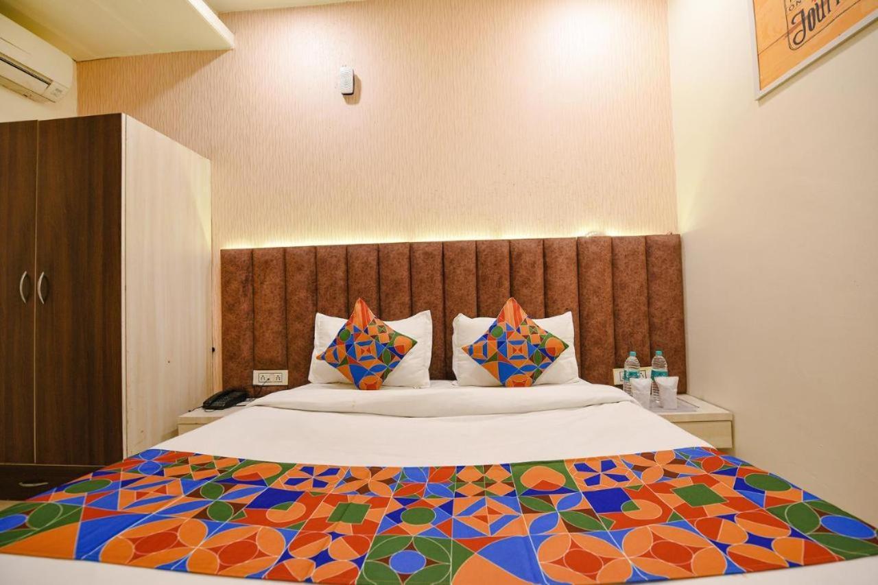 Anglex Hotel New Delhi